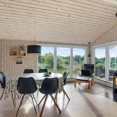 度假居 Gorgeous Home In Hojslev *