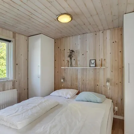 度假居 Gorgeous Home In Hojslev 霍伊斯莱乌