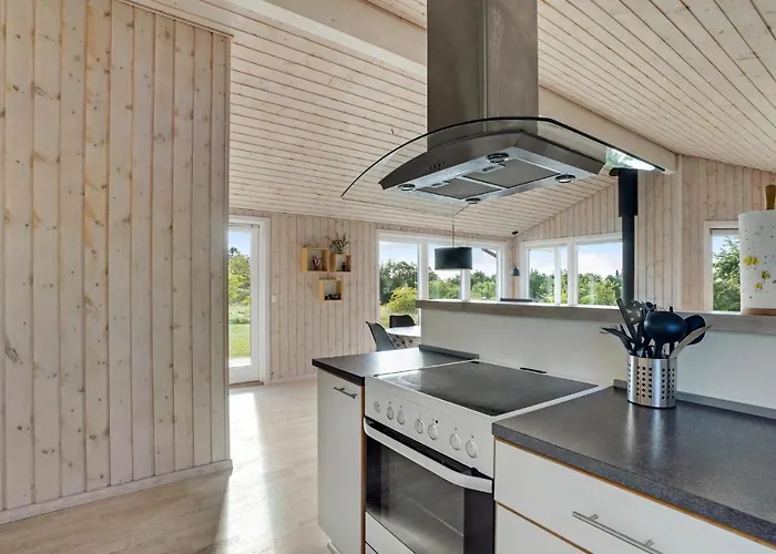 Semesterbostad Hojslev 42