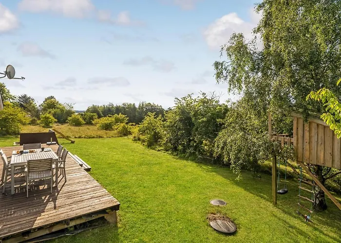 Semesterbostad Hojslev 42 *